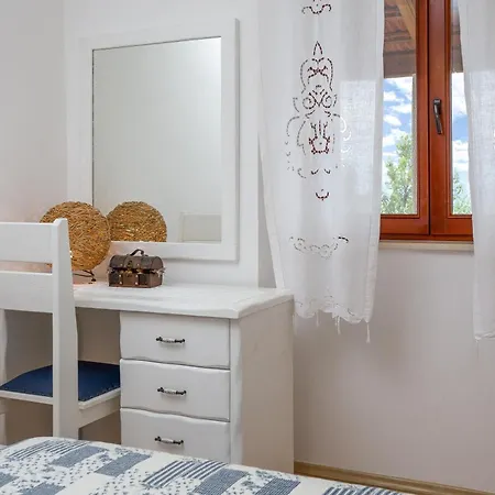 Apartament Perka Sveta Nedelja (Hvar)