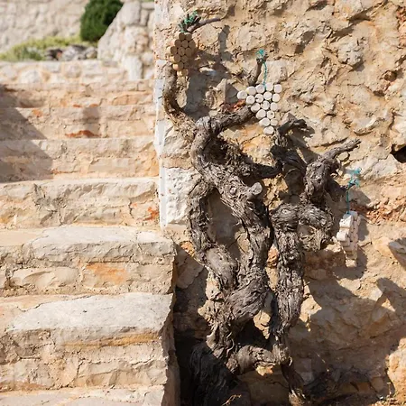 Apartament Perka Sveta Nedelja (Hvar)