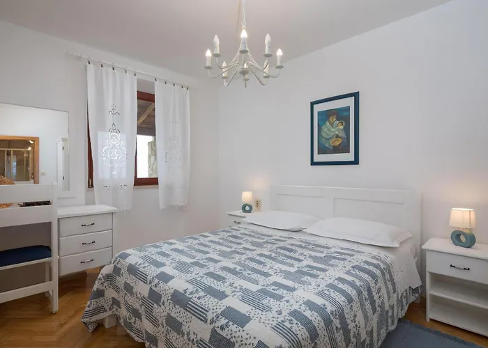 Appartement Perka Sveta Nedelja (Hvar)