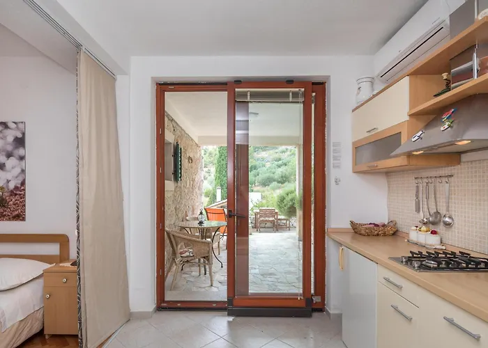 Perka Appartement Sveta Nedelja (Hvar)