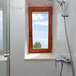 Perka * Sveta Nedelja (Hvar)