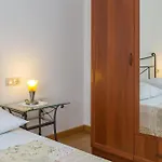 Perka * Sveta Nedelja (Hvar)