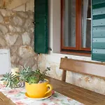 Perka * Sveta Nedelja (Hvar)