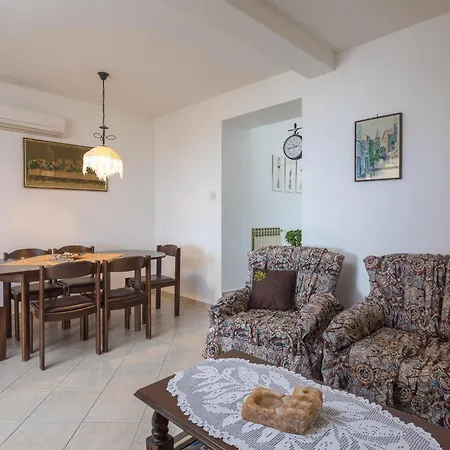 شقة Perka سفيتا نيدلجا